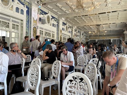 國際拳總記者會陷混亂 再稱林郁婷不符參賽資格