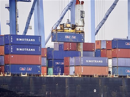 7月出口連9紅 資通外銷衝單月新高、傳產表現疲