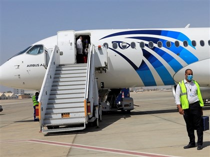 中東戰火一觸即發 埃及要求航空公司8日避開伊朗領空3小時