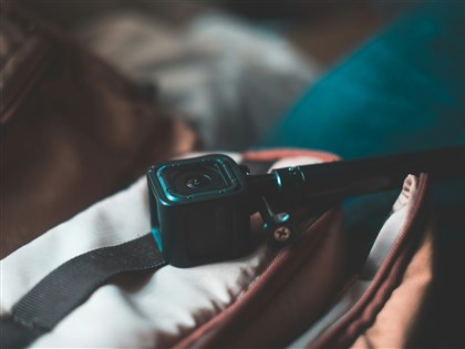 大學校園內偷拍女同學如廁 男大生判緩刑2年