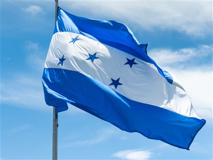 宏國前副總統盼復交 外交部：與各國交往不預設前提