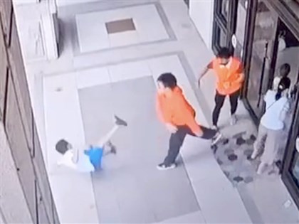 新竹市才藝班主任重摔男童釀瘀青  家長驗傷報警