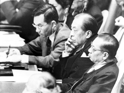 英專家：2758號決議處理中國席位 台灣地位須另議