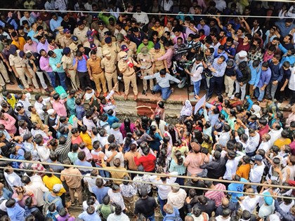 印度幼兒園兩女童遭性侵 抗議民眾癱瘓鐵路交通