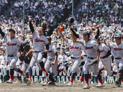 京都國際夏季甲子園封王 球場響起韓語校歌緣於學校成立背景