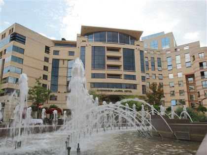 長榮聲明認同九二共識 外交部譴責中共以商逼政、策動小粉紅出征