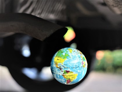 排碳大戶2025年試申報碳費 2026年正式收費