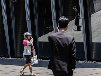 最低工資審議邁入制度化 參採指標是主戰場