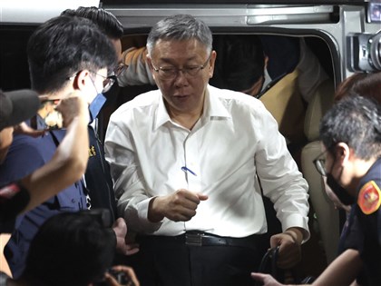 京華城案柯文哲拒絕夜間偵訊欲離開遭當庭逮捕 向法院聲請提審