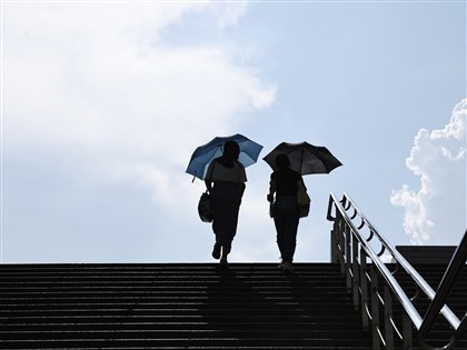 新竹以北局部防逾37度高溫 中南部留意午後雷陣雨