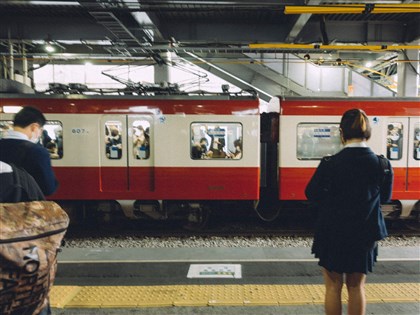 日本研究：通學時間逾1小時 憂鬱風險增1.6倍