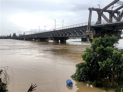颱風摩羯重創越南釀179死 河內市紅河水位高漲創20年紀錄