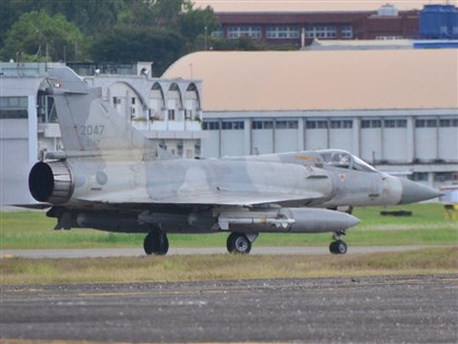 幻象戰機飛官謝沛勳獲救意識清楚 送台中童綜合醫院檢查