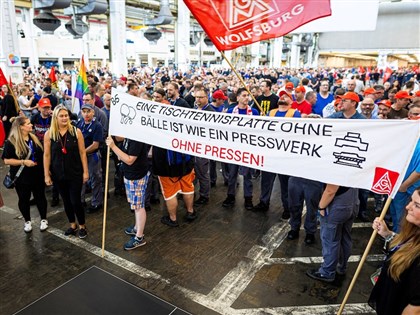 福斯與工會解約2025年7月起可裁員 德國汽車業陷危機