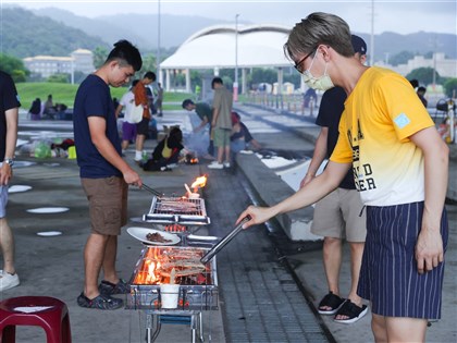 吳德榮：中秋節東雨西晴 16日晚間起大台北東半部防局部短暫雨