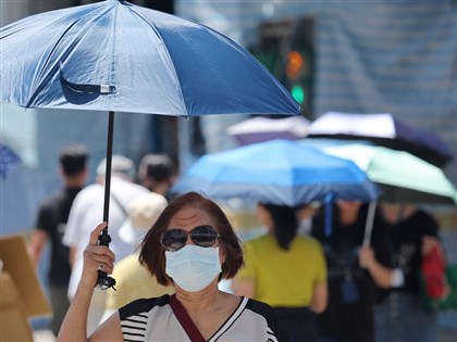 吳德榮：中秋台灣東側水氣多 西半部多雲時晴