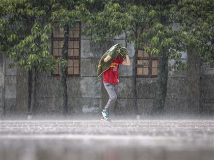 熱帶性低氣壓影響 台北市等5縣市留意大雨