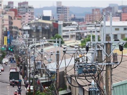 經濟部：醫院診所電價凍漲 菸草製造業恢復調漲14%