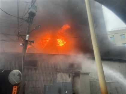 屏東東港安泰醫院火警增至9死 失聯員工尋獲後搶救不治【更新】