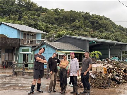 北海岸豪雨居民互助 會館免費供房洗澡、青年招募志工重建家園