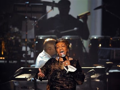 惠妮休斯頓母親西西休斯頓辭世 曾獲葛萊美獎、幫貓王和音