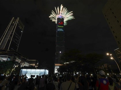 台北101首次國慶煙火挨批太短 賈永婕：時間緊湊來不及找贊助