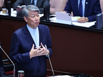 赴菲律賓蓋綠能電廠惹議 郭智輝：半年內提可行性報告