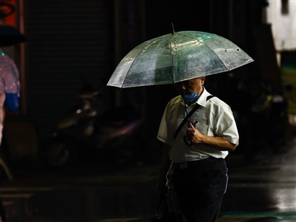 北部東部19日轉涼有雨 下週熱帶系統發展待觀察