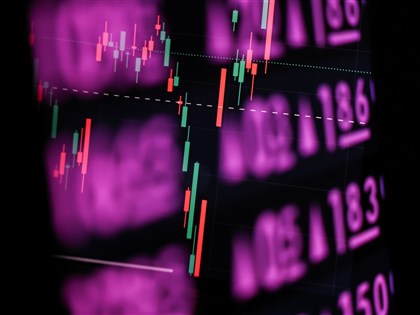 台積電1085元收盤新高 台股漲433點收23487點