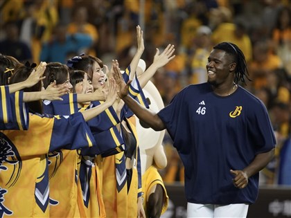 台灣大賽首戰獅隊古林睿煬傷退 兄弟奪首勝德保拉好投獲選MVP