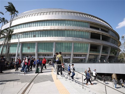 大巨蛋漏水問題若10月底前未改善 北市府每天罰10萬元