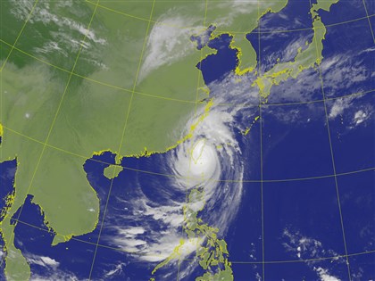 颱風康芮中心進台東 史上首個10月下旬登陸強颱