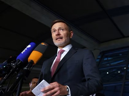 德國總理蕭茲開除自由民主黨籍財長 4部長宣布集體出走