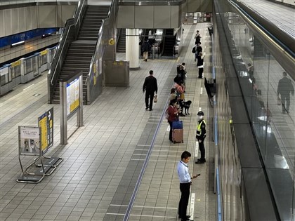 北捷新埔站車廂持美工刀攻擊 行凶女子傷害罪嫌移送