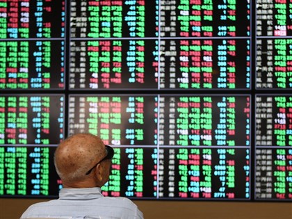 台股早盤跌逾180點 跌破23400點