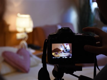 創意私房案補教師利用職務偷拍 檢起訴求刑15年