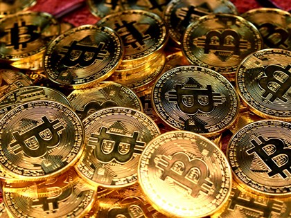 川普勝選助長加密貨幣 比特幣首度漲破8萬6000美元