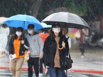 颱風警報解除東北季風影響 17日北台降溫防豪雨