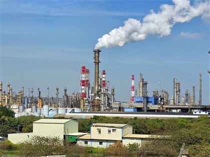 碳費一般費率300元 AB優惠費率50、100元 徵收對象約500廠