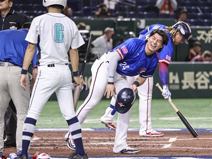 12強賽陳傑憲被觸身球打傷腳 若狀況允許仍想繼續上場