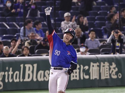 棒球12強複賽圖文直播 潘傑楷江坤宇張政禹長打爆發 台灣8比2擊垮美國