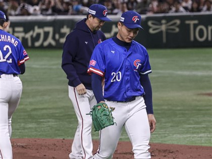 12強賽陳柏清首局有狀況挨轟 台灣0比4落後日本