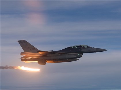 空軍：戰機熱焰彈數量充足 可伴飛迎接棒球台灣隊