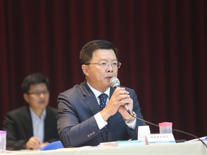 前台鹽綠能董事長陳啓昱涉光電弊案失聯遭通緝 自行到南檢報到