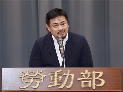 勞動部長洪申翰上任政策目標  推動照顧不離職