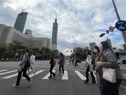 主計總處上修全年經濟成長率至4.27% 估重回四小龍之首