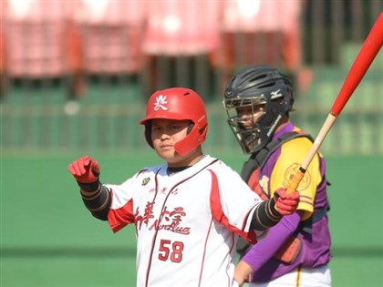 大專棒球聯賽邱亭堯4安4打點 南華預賽5連勝