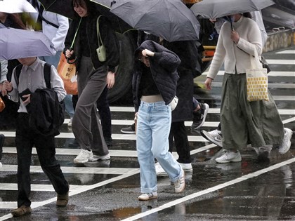 早安世界》北部東北部今轉濕涼 冷空氣7日南下低溫探14度