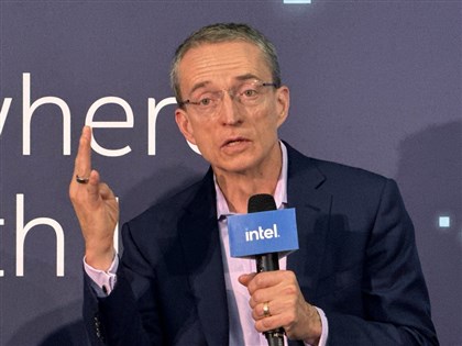 英特爾執行長季辛格退休 領導公司轉型世界級代工失利