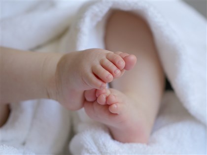 邱泰源：代理孕母與人工生殖法先脫鉤 草案12月底送出